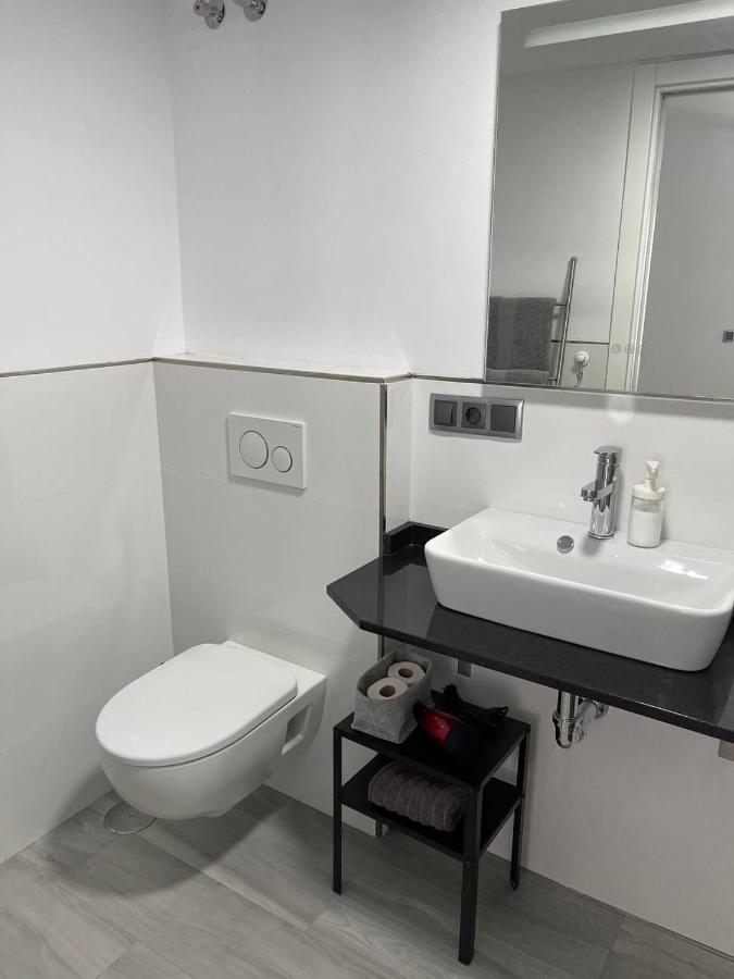 Apartamento 2 Gran8เนร์คา ภายนอก รูปภาพ