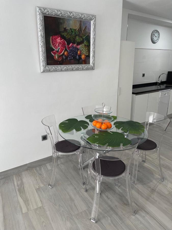 Apartamento 2 Gran8เนร์คา ภายนอก รูปภาพ