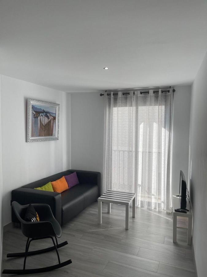 Apartamento 2 Gran8เนร์คา ภายนอก รูปภาพ
