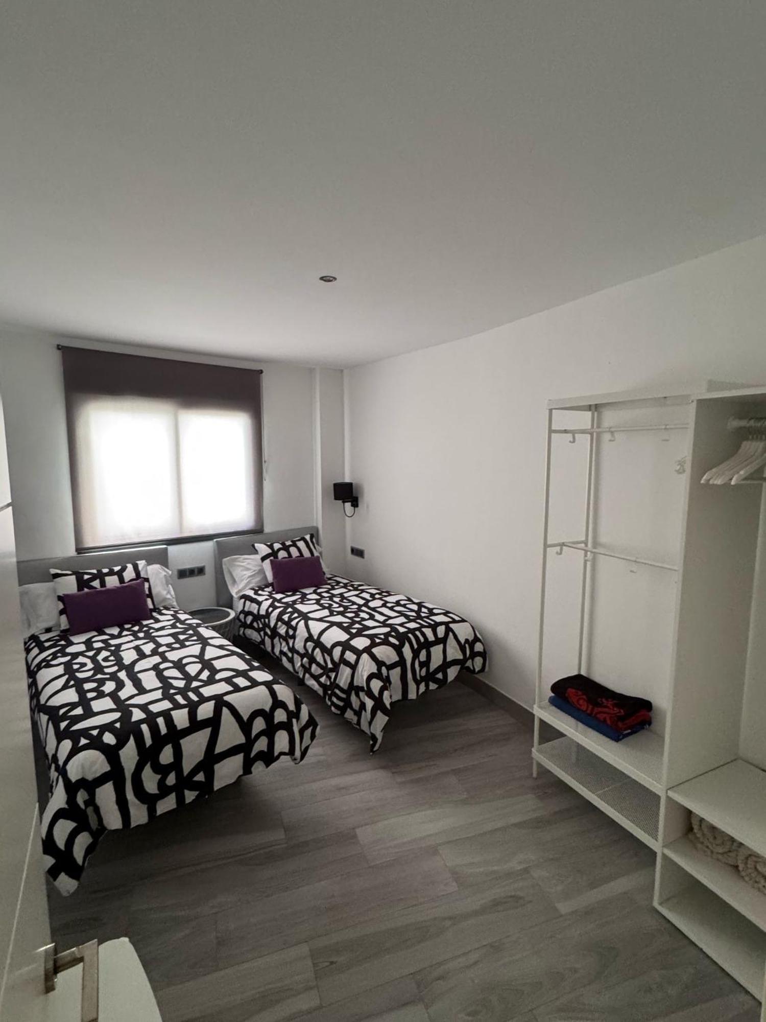 Apartamento 2 Gran8เนร์คา ภายนอก รูปภาพ