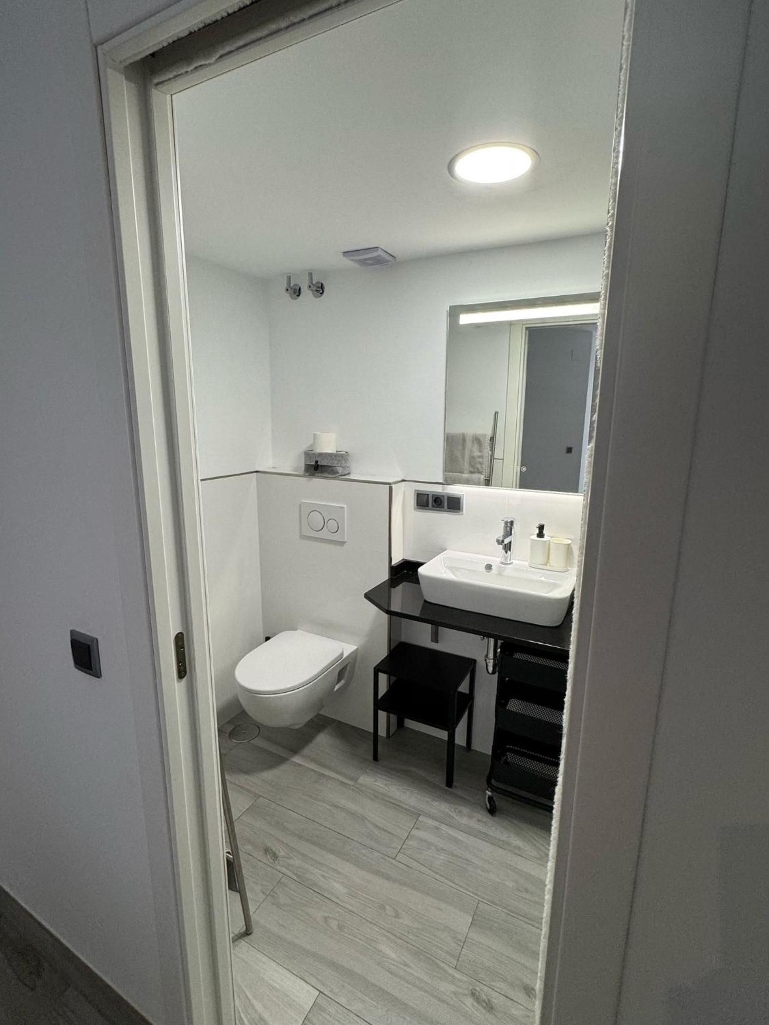 Apartamento 2 Gran8เนร์คา ภายนอก รูปภาพ
