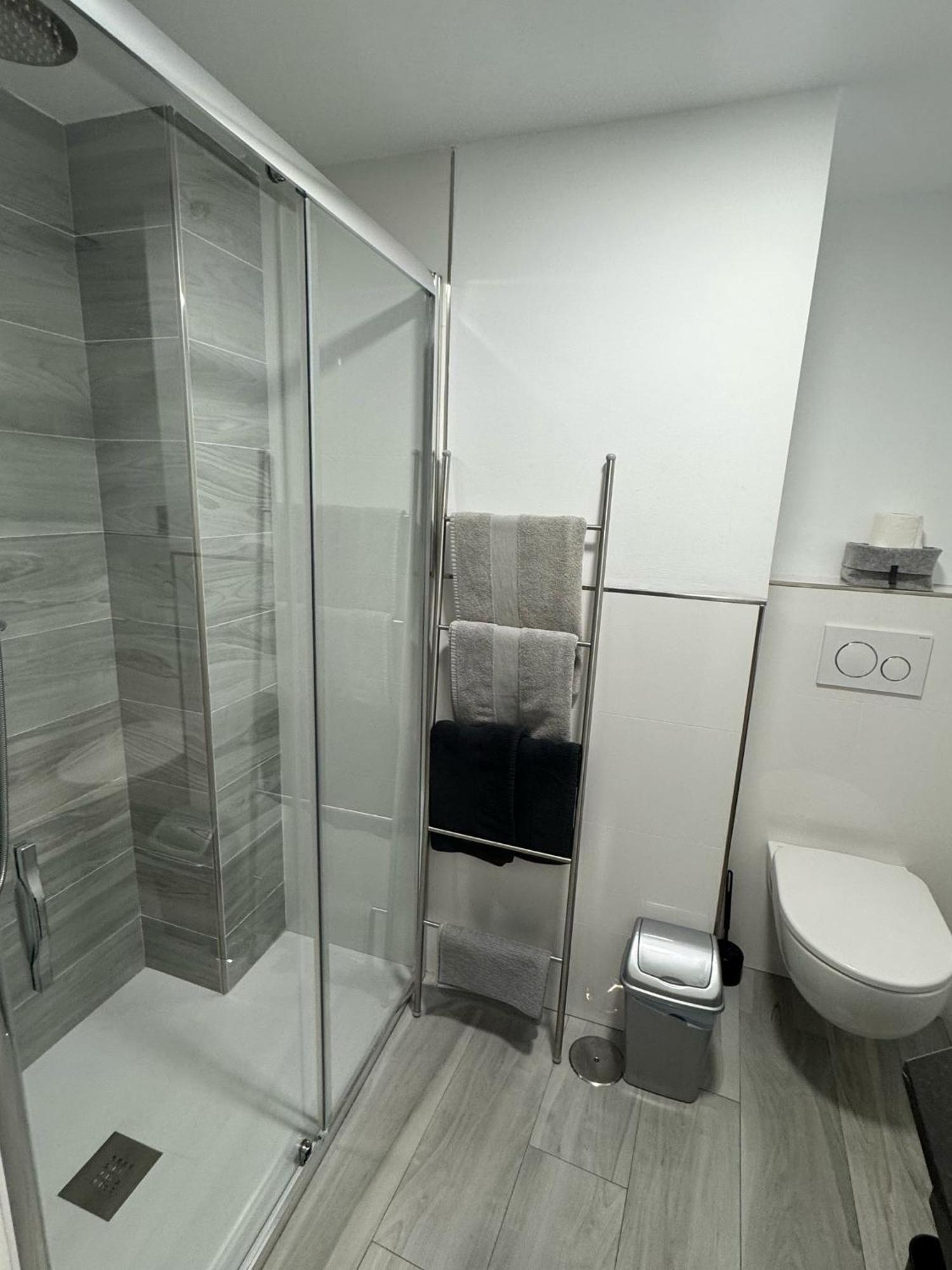 Apartamento 2 Gran8เนร์คา ภายนอก รูปภาพ